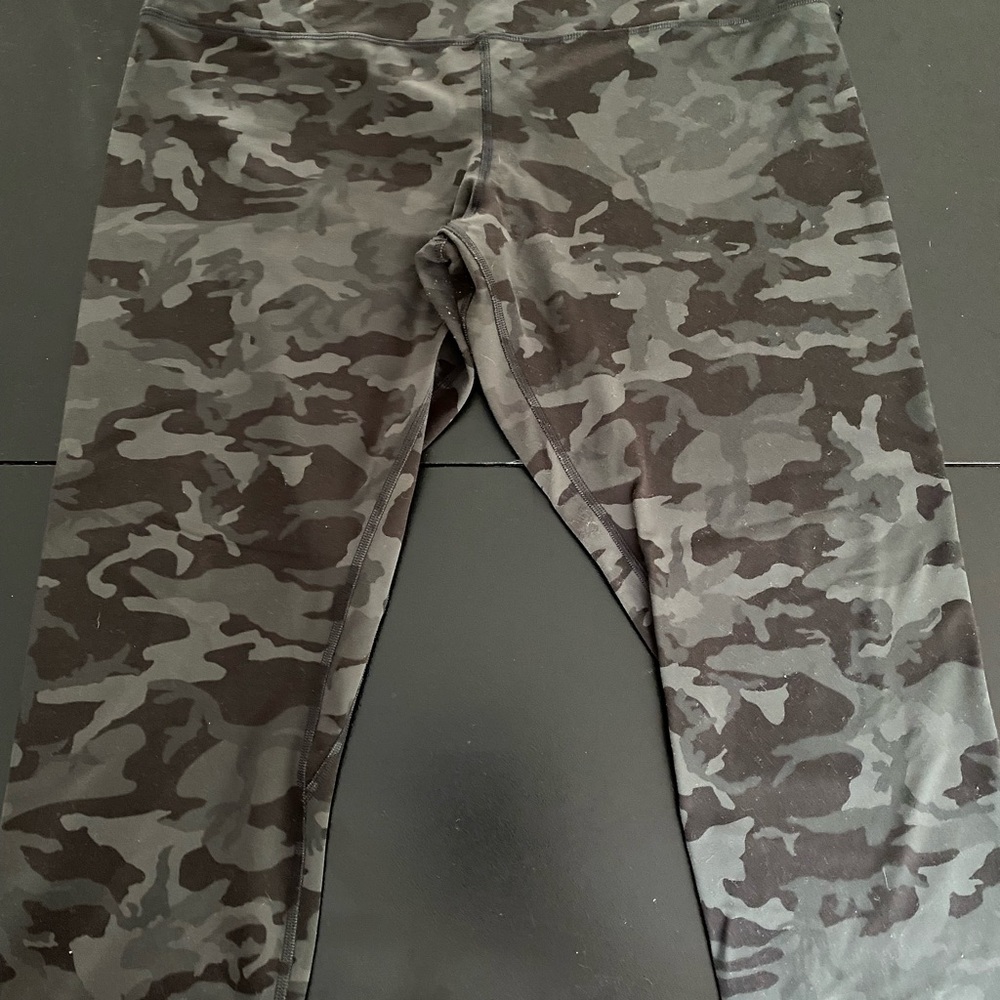Lululemon align 25 camo